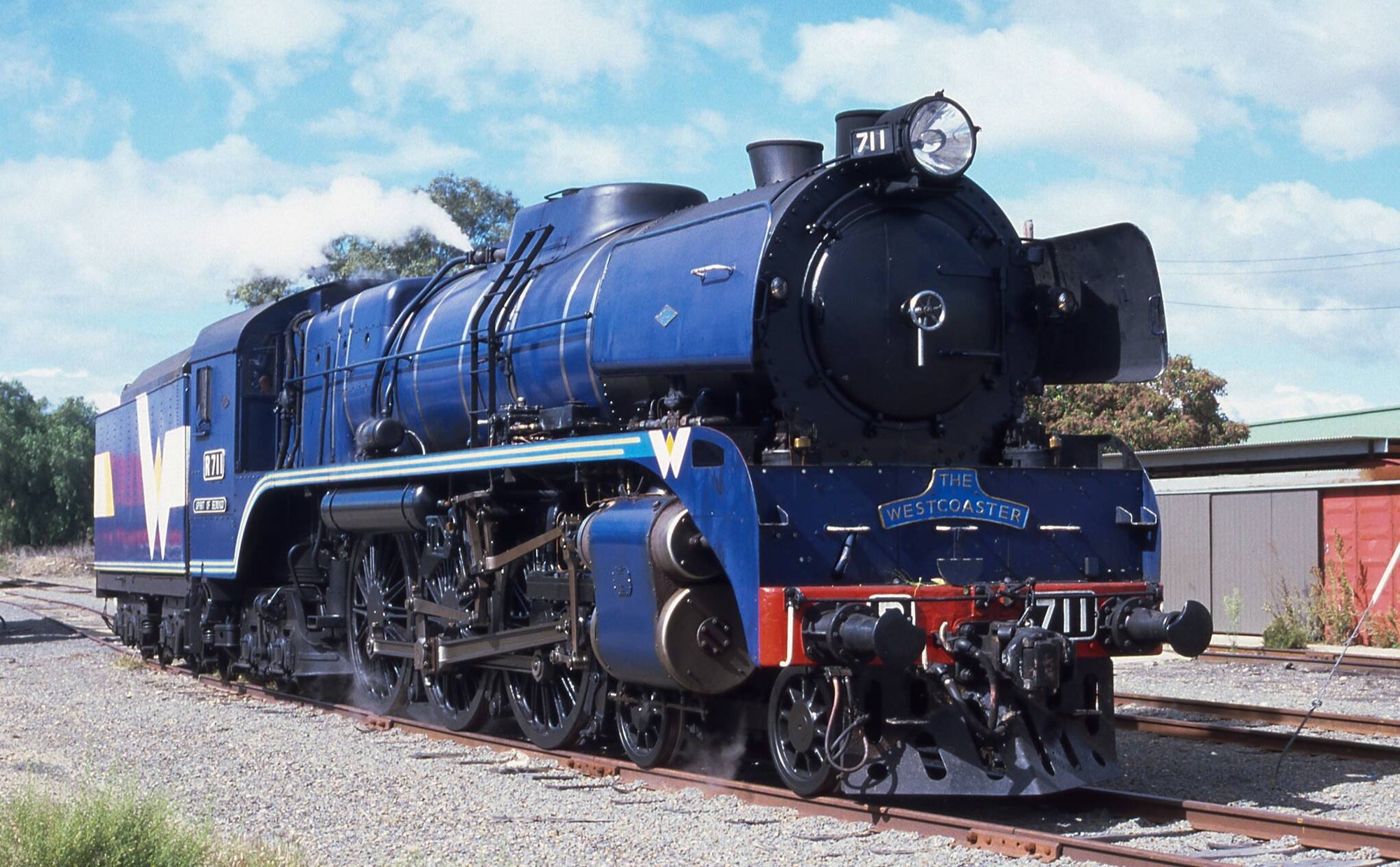 R711 | Steamrail Victoria